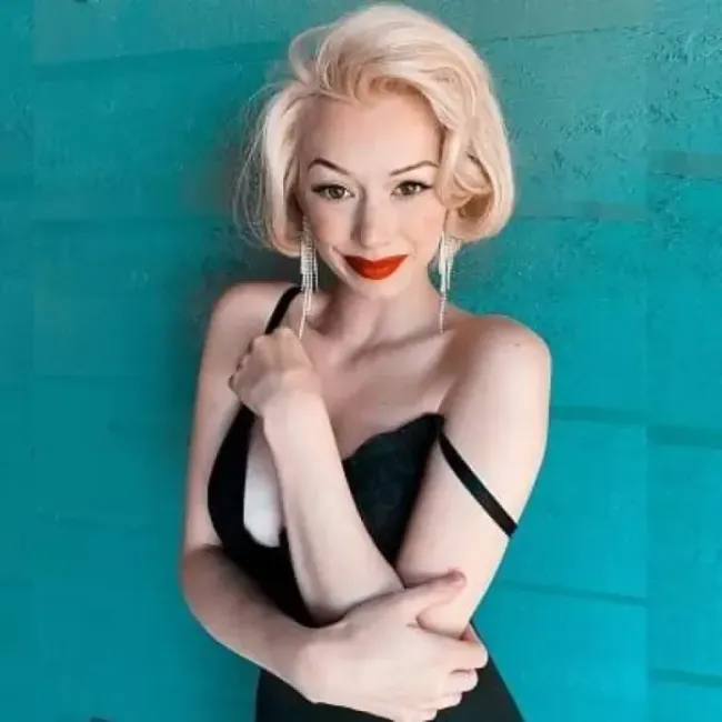 Bianca Blakney aka Pinuppixie 